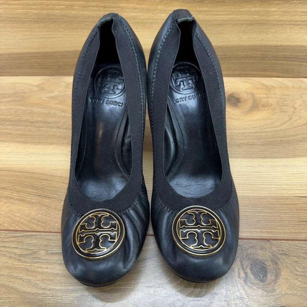 Tory Burch‎ Caroline Pumps Womens 5.5 M Black Leather Gold Logo